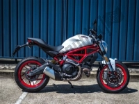 Tutte le parti originali e di ricambio per il tuo Ducati Monster 659 Australia 2018.